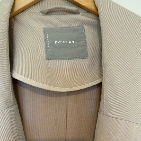 Everlane Women's Tan Trench Coat - Picture 4 of 13